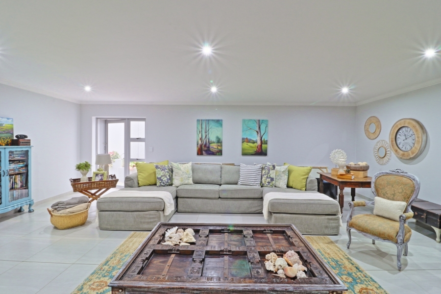 4 Bedroom Property for Sale in Monte Christo Western Cape